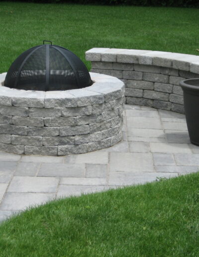 Fire Pit with Grate and Seating Wall